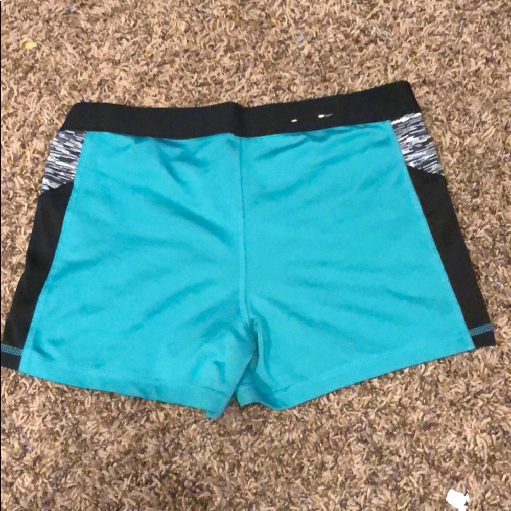 Spandex - Picture 2 of 2